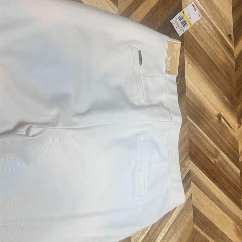 NWT Medium Michael Kors white slim crop pull on hight rise pants